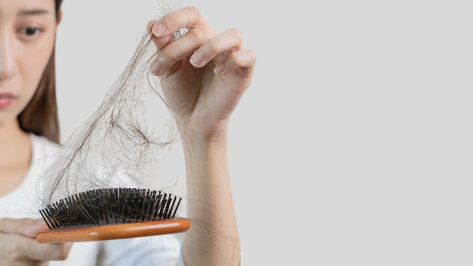 Hairfall vs. Hairloss - What's The Difference?